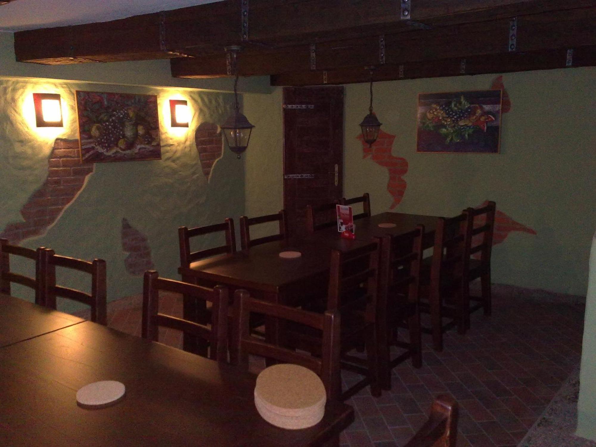 优特维尼由库乐酒店 基约夫 外观 照片